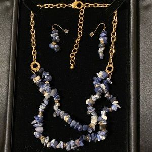 NWT necklace and earrings set with lapis lazuli stones in goldtone